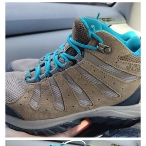 Columbia 6.5 women's shoes